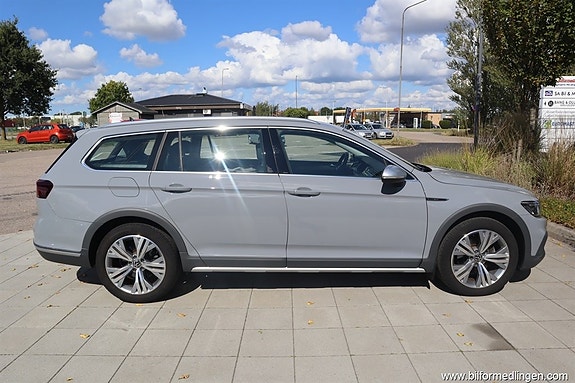 Volkswagen Passat 7 of 18