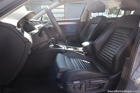 Volkswagen Passat 4 of 18