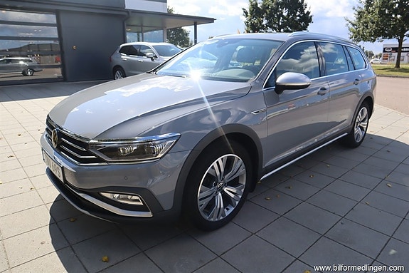Volkswagen Passat 2 of 18