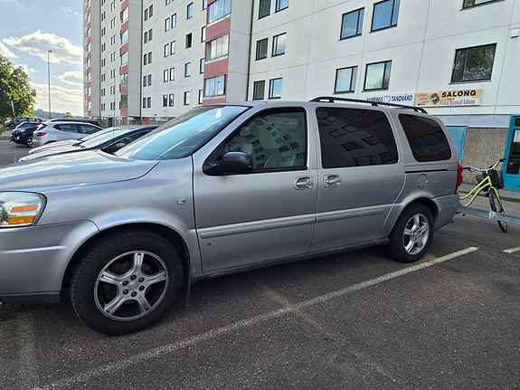 Chevrolet Uplander 3 of 3
