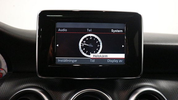 Mercedes-Benz A250 2 of 18