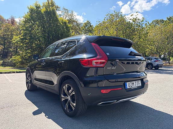 Volvo XC40 7 of 27