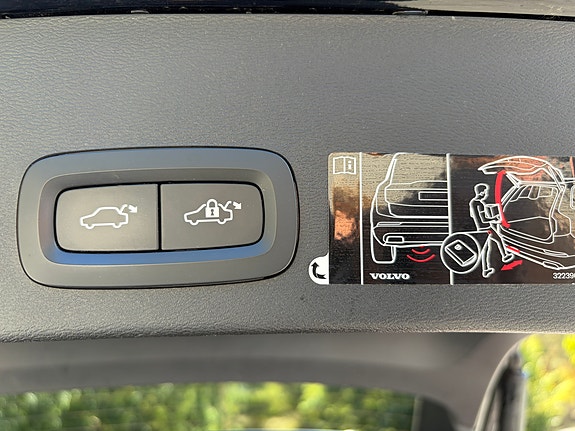 Volvo XC40 23 of 27