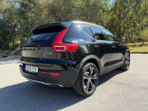 Volvo XC40 6 of 27