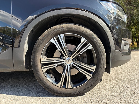 Volvo XC40 18 of 27