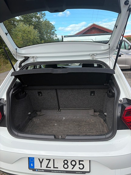 Volkswagen Polo 6 of 9
