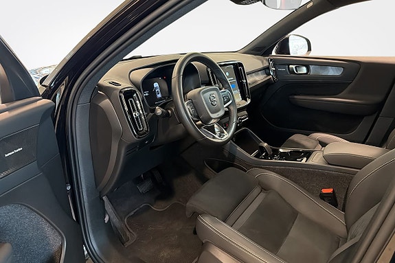 Volvo EX40 6 of 20