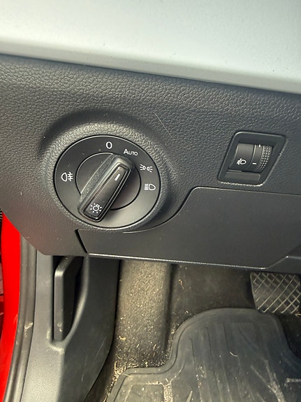 Seat Arona 10 of 13