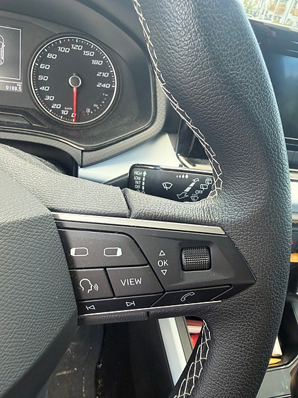 Seat Arona 13 of 13