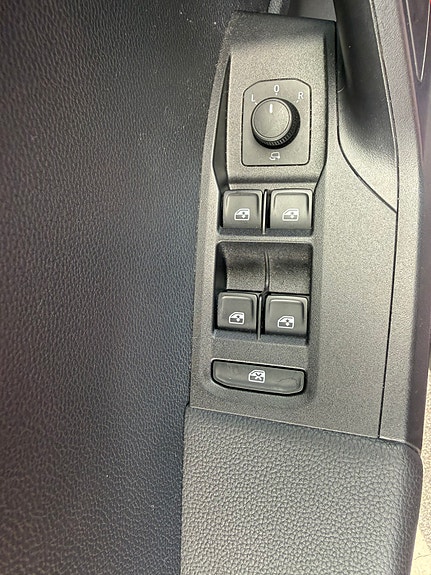 Seat Arona 9 of 13