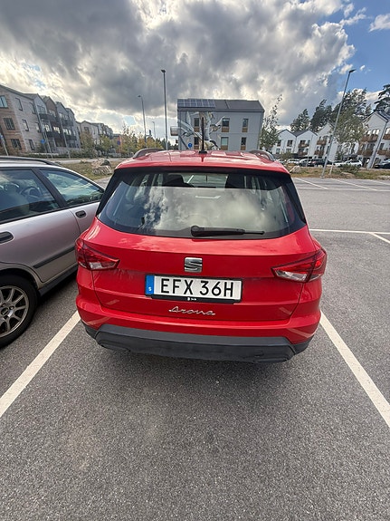 Seat Arona 8 of 13