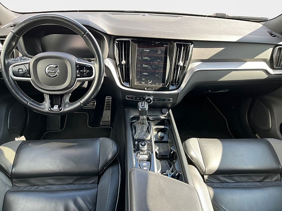 Volvo V60 11 of 14