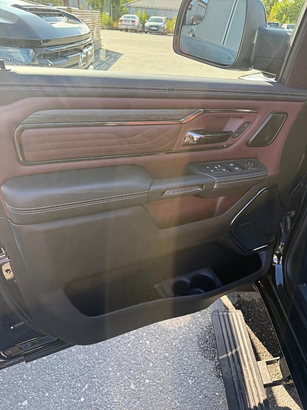 Dodge RAM 1500 9 of 9