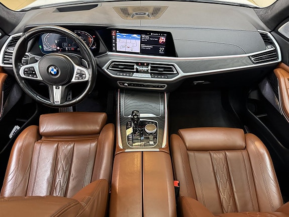 BMW X7 12 of 27