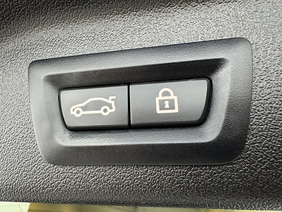 BMW X7 8 of 27
