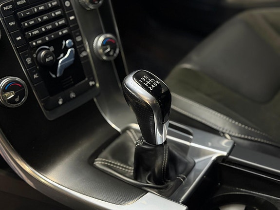 Volvo S60 13 of 23