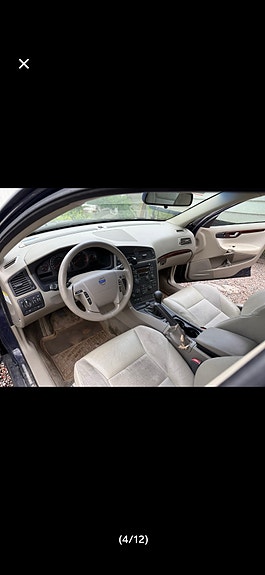 Volvo V70 6 of 12