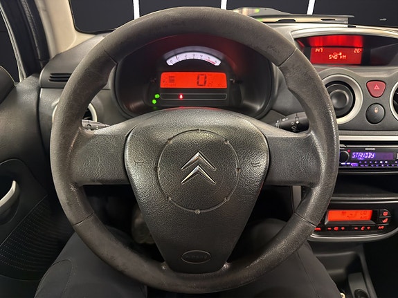 Citroën c3 1.6 HDi FAP 17 of 27