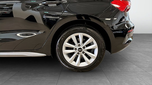 Audi A3 6 of 12