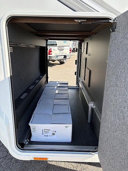 Kabe TRAVEL MASTER NOVUM NR750 Traq LGB Bakhjulsdriven 22 of 25