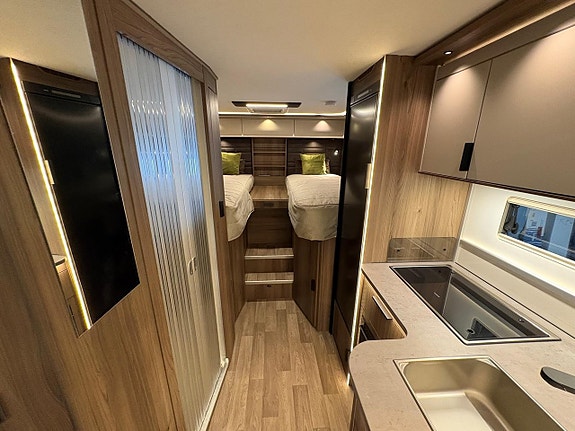 Kabe TRAVEL MASTER NOVUM NR750 Traq LGB Bakhjulsdriven 5 of 25