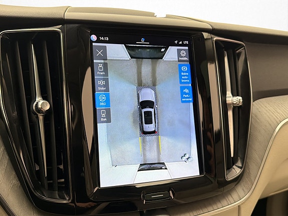 Volvo XC60 19 of 30