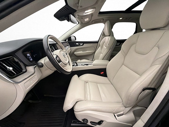 Volvo XC60 9 of 30