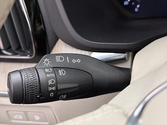 Volvo XC60 30 of 30