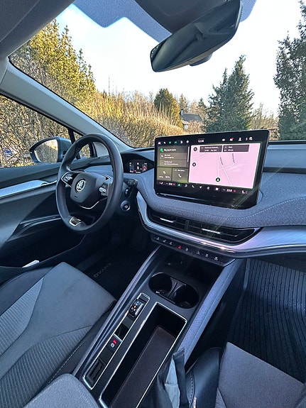 Skoda Enyaq 5 of 9