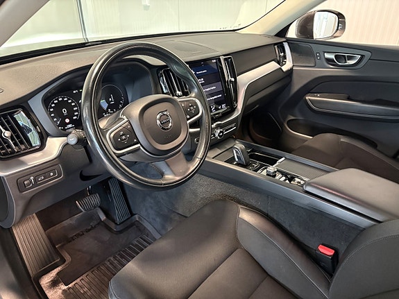 Volvo XC60 7 of 26