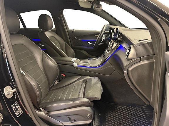 Mercedes-Benz GLC300 e 11 of 18