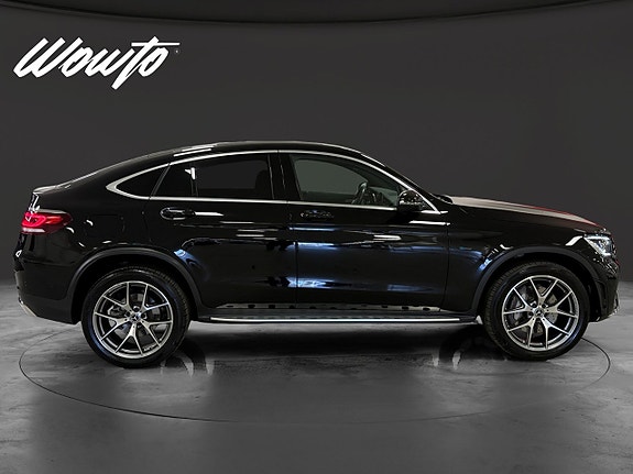Mercedes-Benz GLC300 e 3 of 18