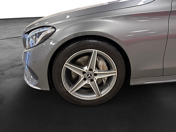 Mercedes-Benz C300 16 of 16