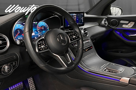 Mercedes-Benz GLC300 e 8 of 22
