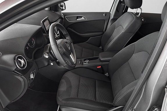 Mercedes-Benz B180 5 of 17