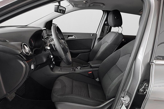 Mercedes-Benz B180 16 of 17