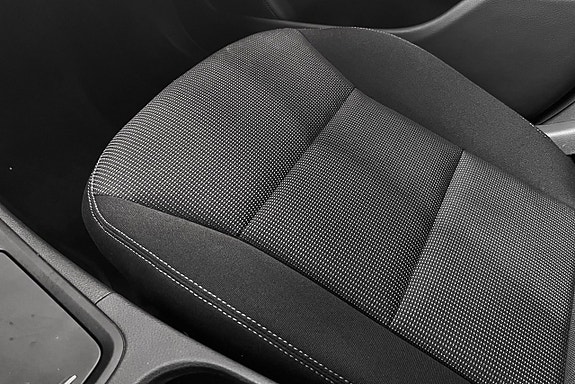 Mercedes-Benz B180 14 of 17