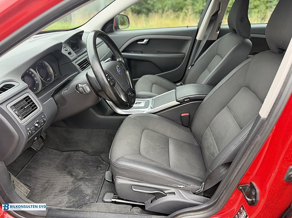 Volvo V70 5 of 18