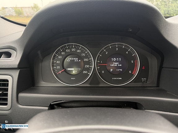 Volvo V70 10 of 18