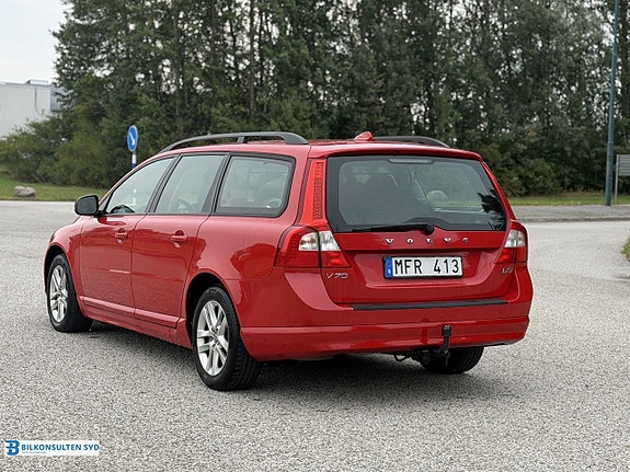Volvo V70 12 of 18