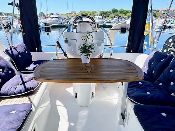 Beneteau Oceanis 331 Clipper 2-kabin 14 of 30