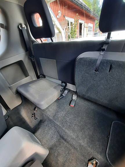 Mitsubishi L200 Club Cab 3 of 10