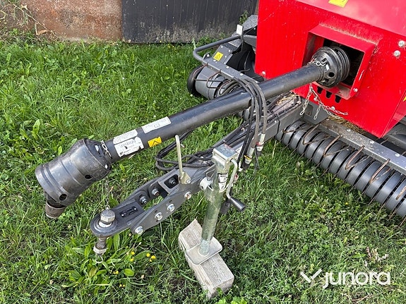 Fyrkantsbalpress Massey Ferguson MF 1840 16 of 30
