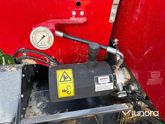 Fyrkantsbalpress Massey Ferguson MF 1840 20 of 30