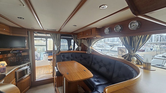 Nord West 420 Flybridge -07 IPS 600 "SÄNKT PRIS" 3 of 10