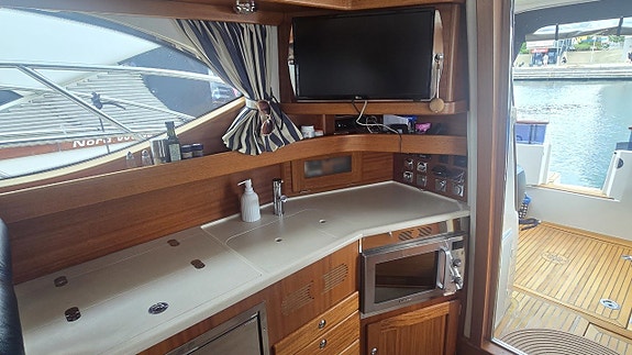 Nord West 420 Flybridge -07 IPS 600 "SÄNKT PRIS" 4 of 10