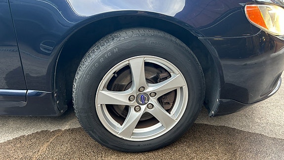 Volvo V70 18 of 22