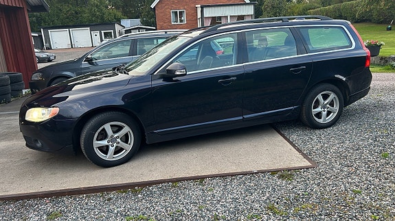 Volvo V70 15 of 22