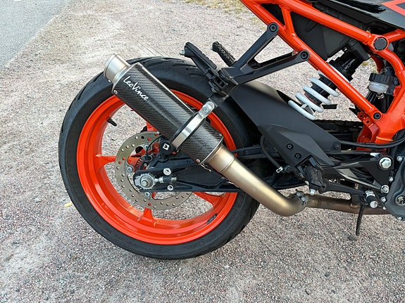 KTM RC 125 7 of 15