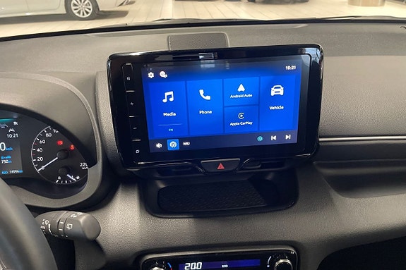 Toyota Yaris 15 of 21